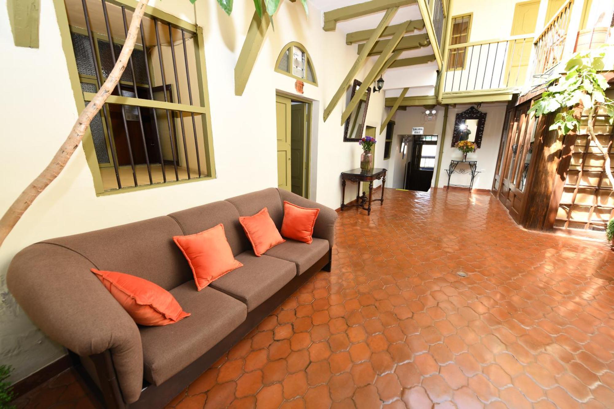 Mallqui Guest house 2*